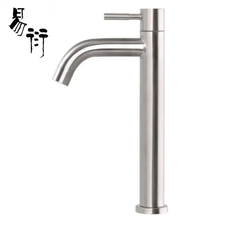 Roestvrijstalen wastafelkraan met één hendel voor de gootsteen