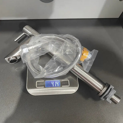 Roestvrijstalen wastafelkraan met één hendel voor de gootsteen